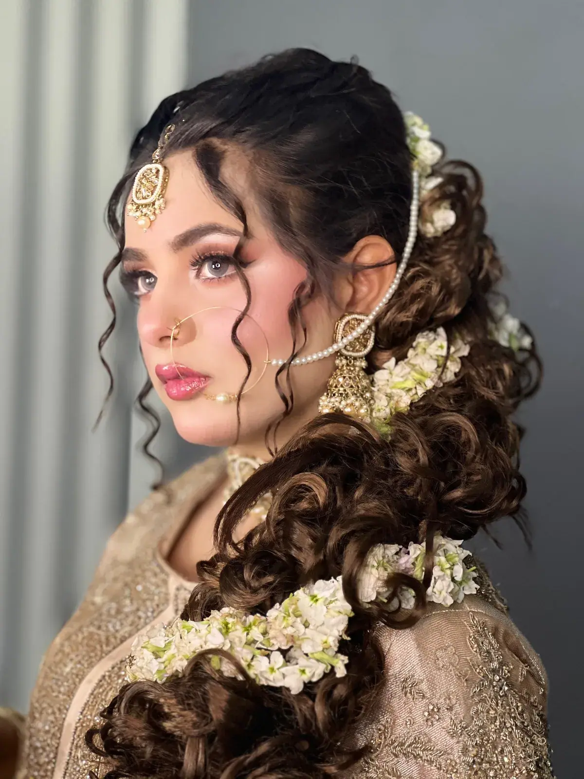 Bridal curls with fresh flowers and matha patti at House of Salons F-10 (Unisex), F-10 Markaz, Islamabad